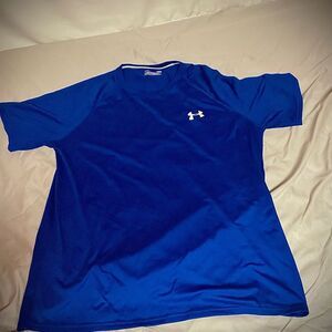 Under Armour T Shirt Mens Size Medium Heat Gear Blue Short Sleeve‎ Loose